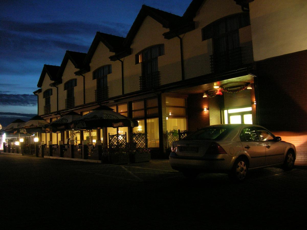 Hotel Sens Mierzyn  المظهر الخارجي الصورة
